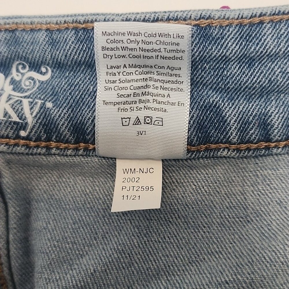 Terra & Sky raw hem Jean Shorts Size 18W - Picture 4 of 4